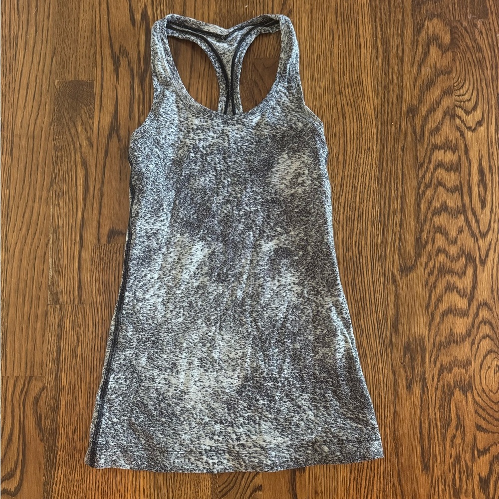 Lululemon Tank - good condition - size 4